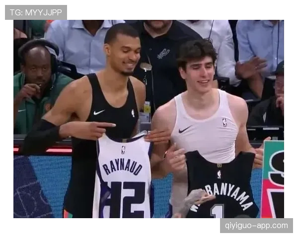 维克托·文班亚马挡拆制造错位助攻提升队友投篮效率